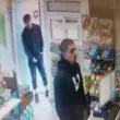 Внимавайте! Младежи използват фалшиви столевки в София