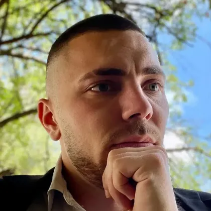 Мъж открадна петцифрена сума от заведение в Бургас На кадри