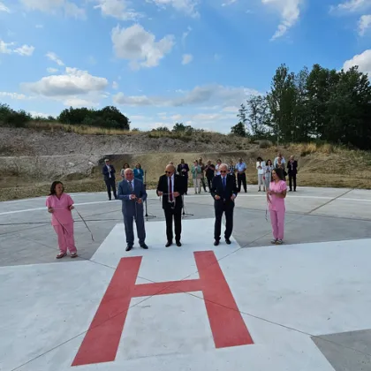 Откриха вертолетна площадка за спешна помощ по въздуха в болницата