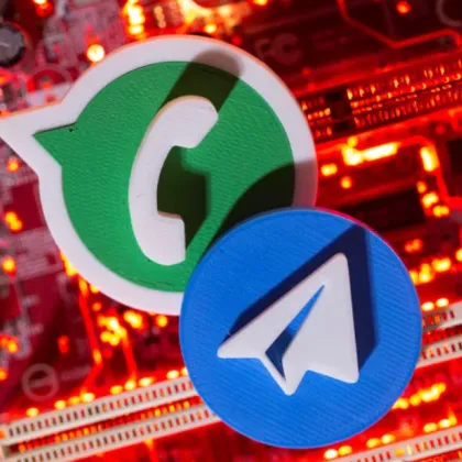 Русия ограничава гласовите обаждания в WhatsApp и Telegram