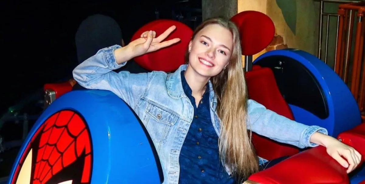Скочила от балкон в Дубай: 31-годишна украинска блогърка загина