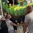 Кърваво влакче на ужасите дерайлира и рани 13 деца
