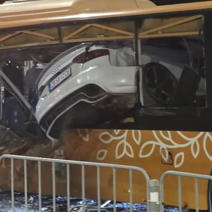 Водачът причинил тежката катастрофа в София е млад шофьор с