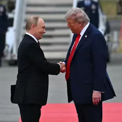 Доналд Тръмп и Владимир Путин се срещнаха в Русия в