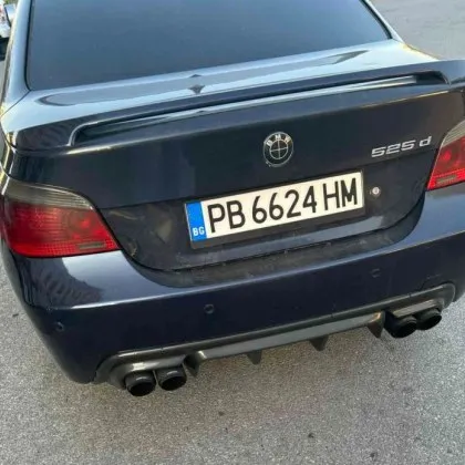 В държава в която учениците излизат от училище без да