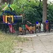 "И утре сме там": Качиха огромно куче на детска пързалка СНИМКИ