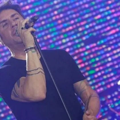 Гръцкият певец Йоргос Мазонакис беше изписан от психиатричната болница Дромокайтейо