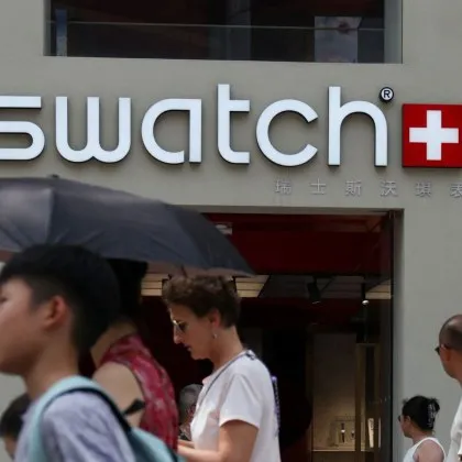 Швейцарската часовникарска компания Swatch беше принудена да се извини и