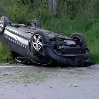 19 годишен младеж от село Сушево катастрофира с автомобила си на