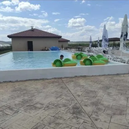 12 годишно момче е пострадало след удар от електрически ток в