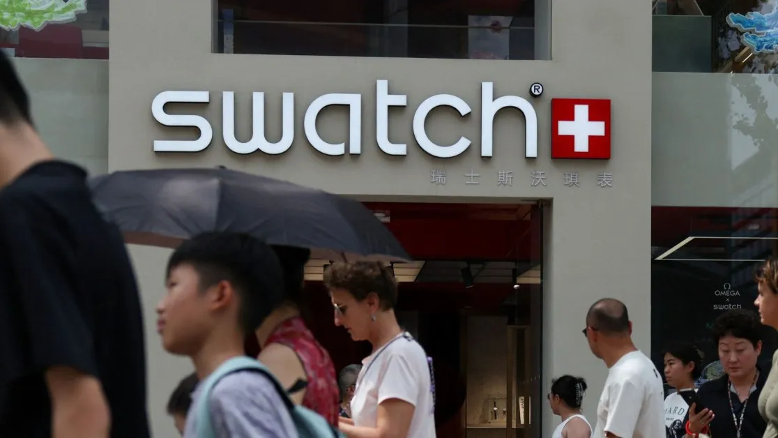 Swatch се извини и оттегли реклама след обвинения в расизъм