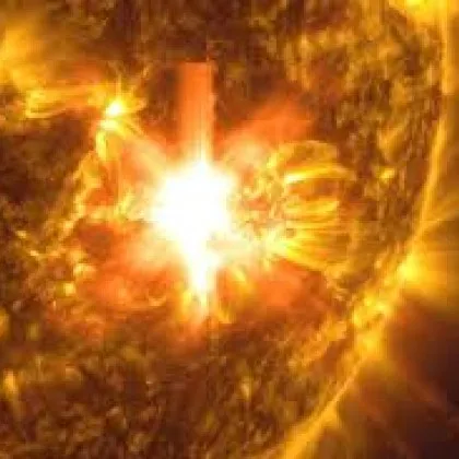 Във вторник сутринта на Слънцето се е случило силно изригване