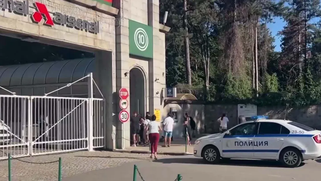 Критично е състоянието на мъжа, пострадал по време на работа в завод "Арсенал"
