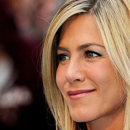 Дженифър Анистън отново привлече вниманието на феновете този път заради