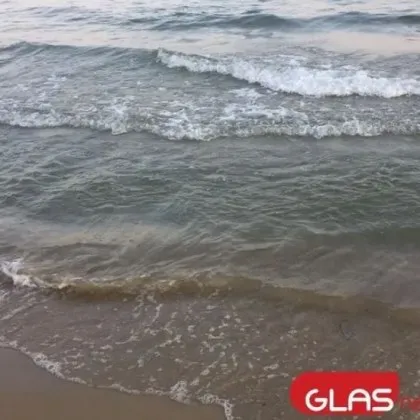 Мъж на 59 години беше изваден от морето в района на