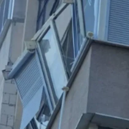 Взрив на газова бутилка разтърси жилищна сграда на ул Младежка