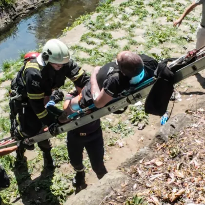 Мъж падна в коритото на Перловската река до Орлов мост