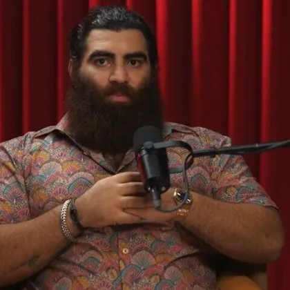 Властите в Русия задържаха блогъра от амернски произход Арсен Маркарян в