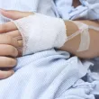 Какво е състоянието на детето, пострадало при токов удар от уличен стълб във Варна