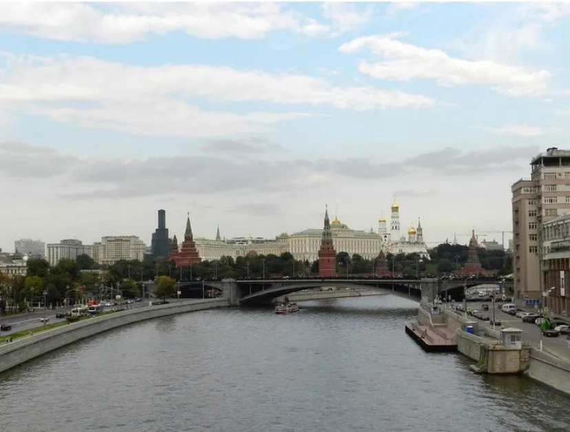 Експлозия в магазин за играчки в Москва!