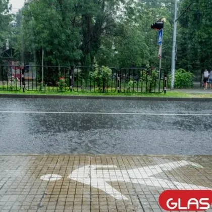 През следващото денонощие през страната ще премине студен атмосферен фронт