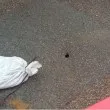 Дупка с размерите на монета парализира цяла улица СНИМКИ