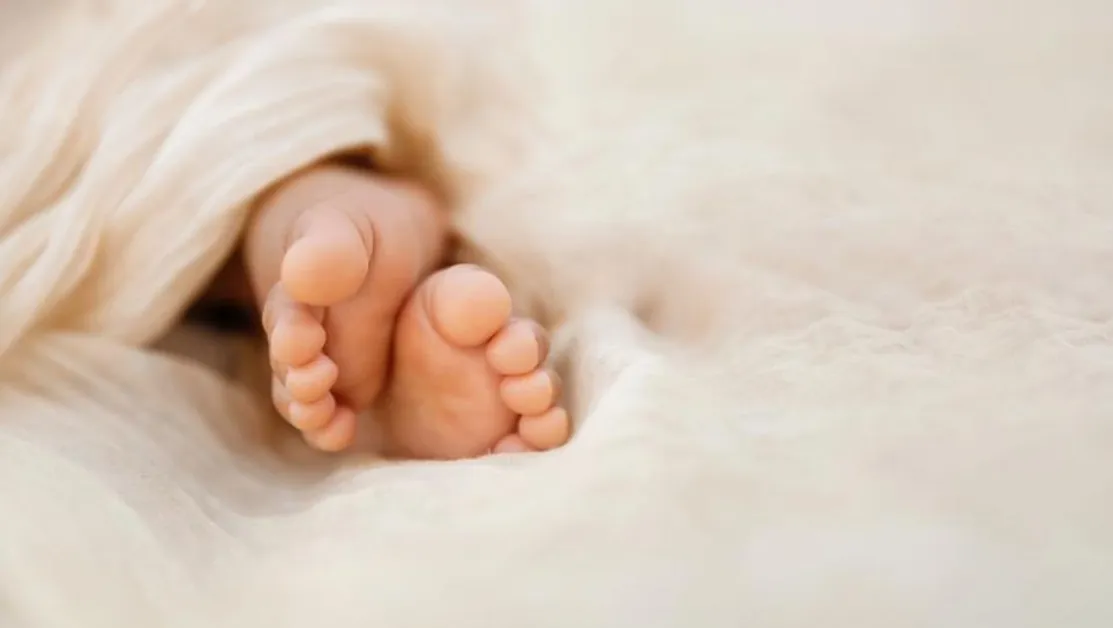 1-месечно бебе почина в Царево, задържаха родителите му