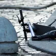 Млад мъж е в кома след падане от тротинетка в Бургаско