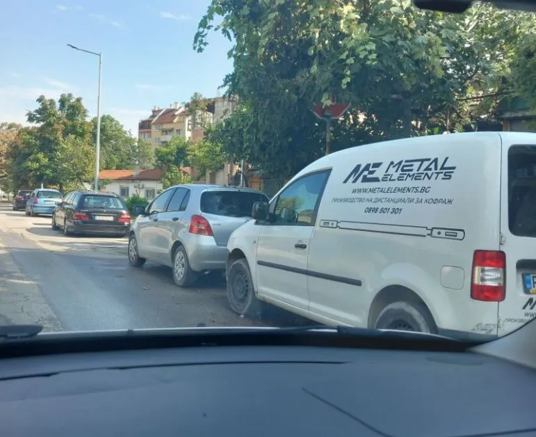 Глобиха пловдивчанка, защото не е ясновидка: видя STOP-а чак след акта СНИМКИ