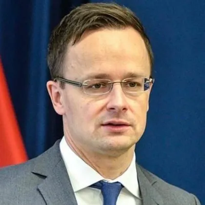 Унгарският външен министър обясни защо властите на страната не спират