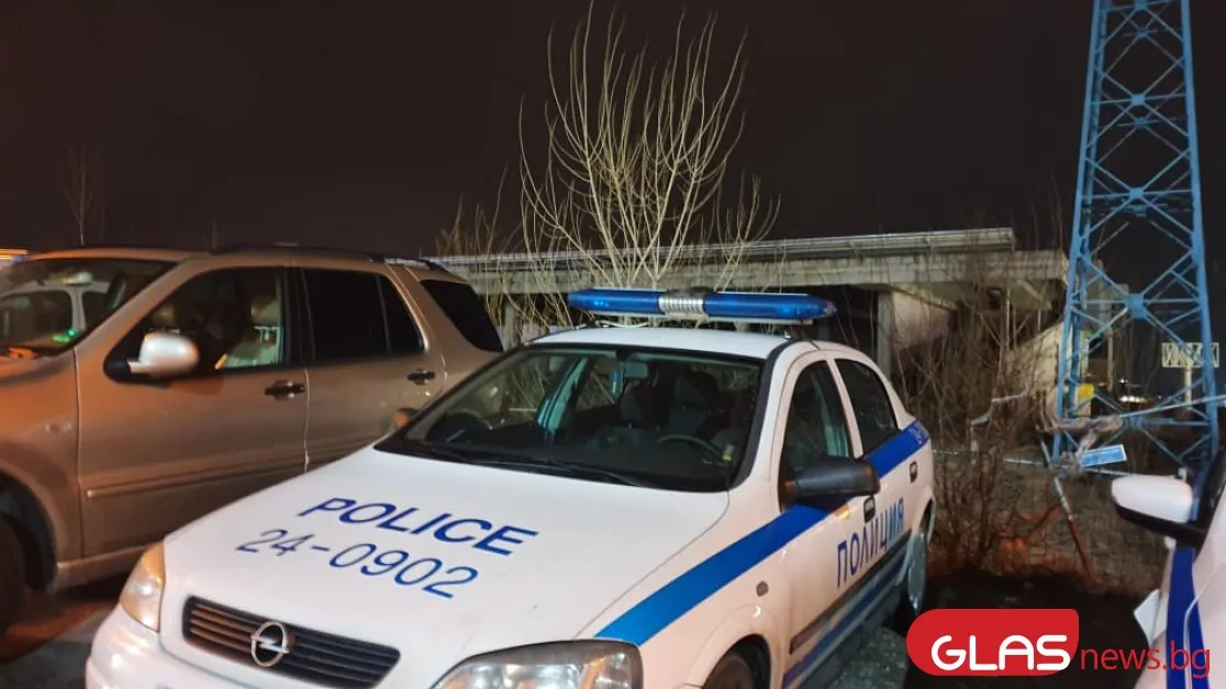 Шофьор се блъсна в кола в опит да избяга от полицията