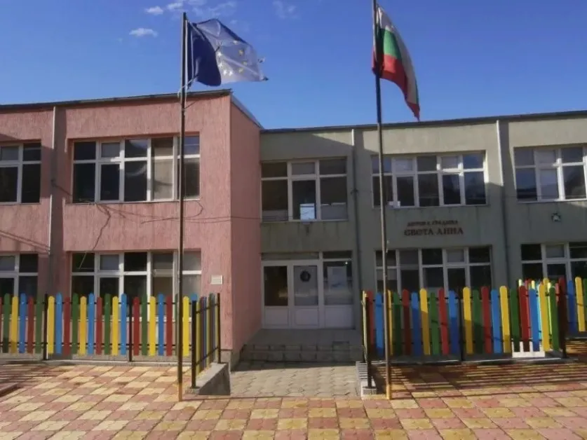 Започва проверка в детската градина, откъдето по-рано избягаха две деца
