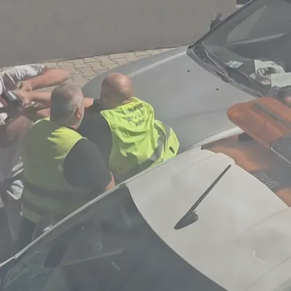 Зрелищен бой се разигра днес в София Служител на Центъра