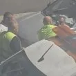 Задържаха служителя на ЦГМ след зрелищния бой заради скоба в София ВИДЕО