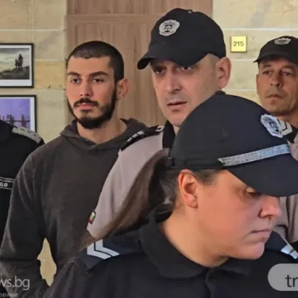 21 годишният студент от Техническия университет в София Ивелин Цветанов остава