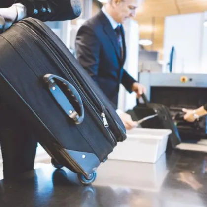 Поредна нелепа ситуация на летище Васил Левски София Онкоболна