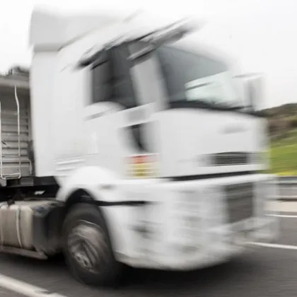 Камион с български регистрационен номер e катастрофирал в Турция след като шофьорът загубил контрол над управлението