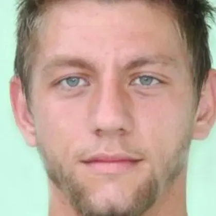 Авдокатът на учител обвинен в блудство с 13 годишна ученичка от