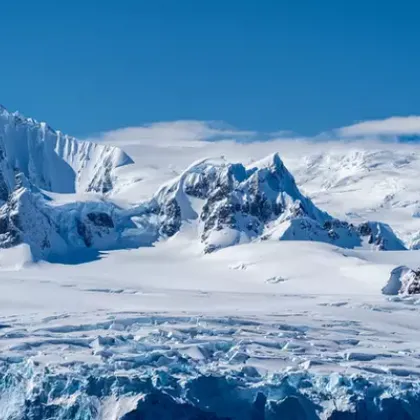 Открит е странен сигнал дълбоко под антарктическия лед който озадачи