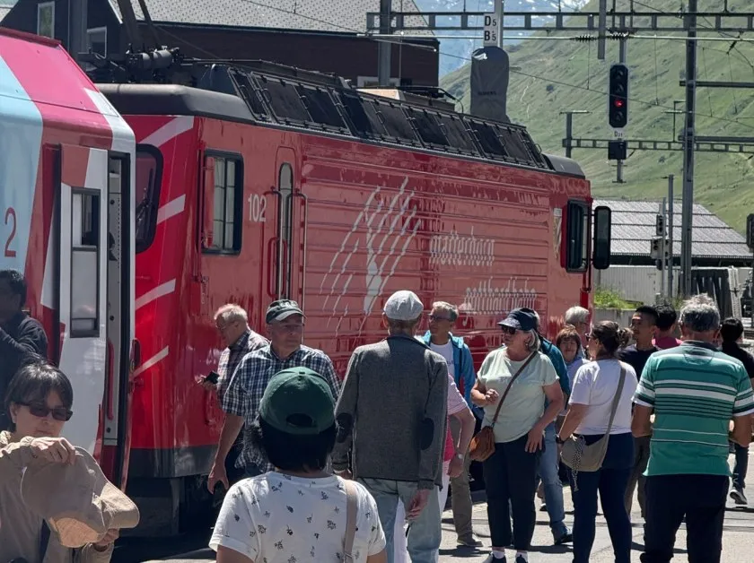 Защо влаковете в Швейцария никога не закъсняват? Тайната на най-точната железница в Европа