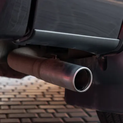 Много шофьори често спорят дали наистина премахването на ауспуха прави