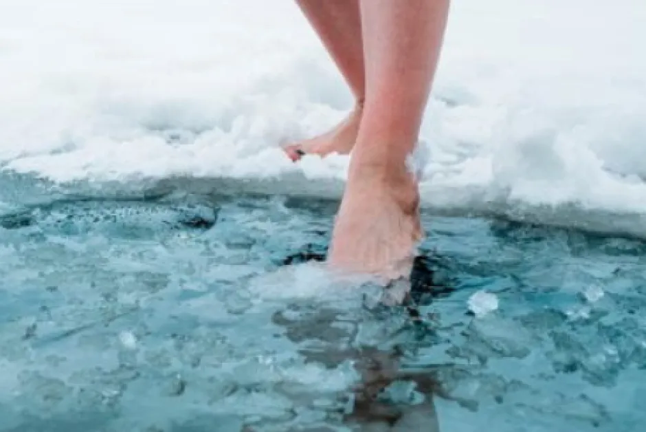 Как ледената вода лекува тялото и ума