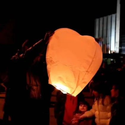 Видео от летящ фенер над Пазарджик ядоса жителите на града