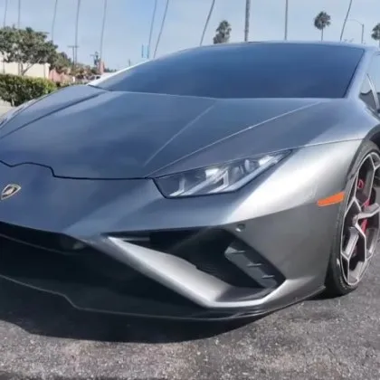 „Плаках": ChatGPT помогна на мъж да намери Lamborghini, откраднато преди 2 години