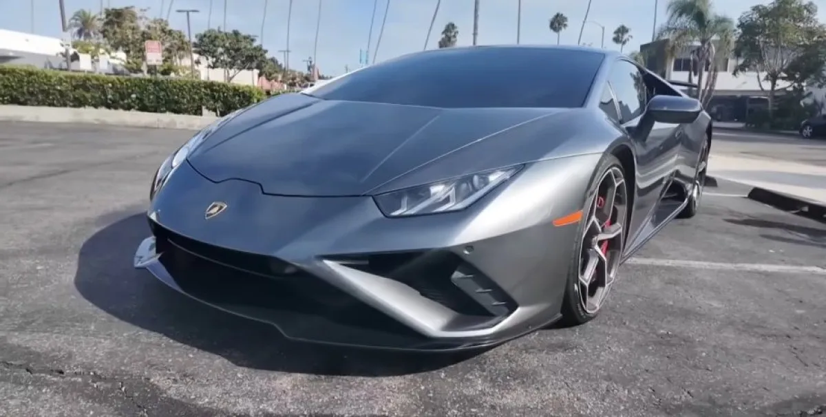 „Плаках": ChatGPT помогна на мъж да намери Lamborghini, откраднато преди 2 години