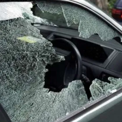 В първите минути на днешния ден участник в друг скандал