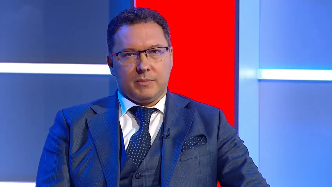 Митов за инцидента със самолета на Фон дер Лайен: Не става въпрос за кибератака