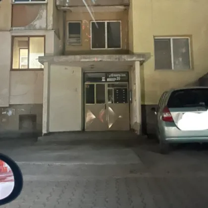 Мазно наказание: Заляха колата на шофьорка с олио