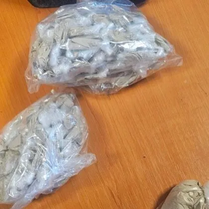 Задържаха дилър на смъртоносния фентанил в Пловдив СНИМКА