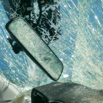 Четирима младежи са пострадали при пътнотранспортно произшествие станало около 23 36 ч